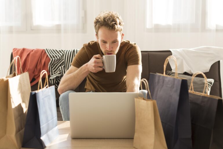 Acquisti online in crescita e rischi del il Buy Now Pay Later