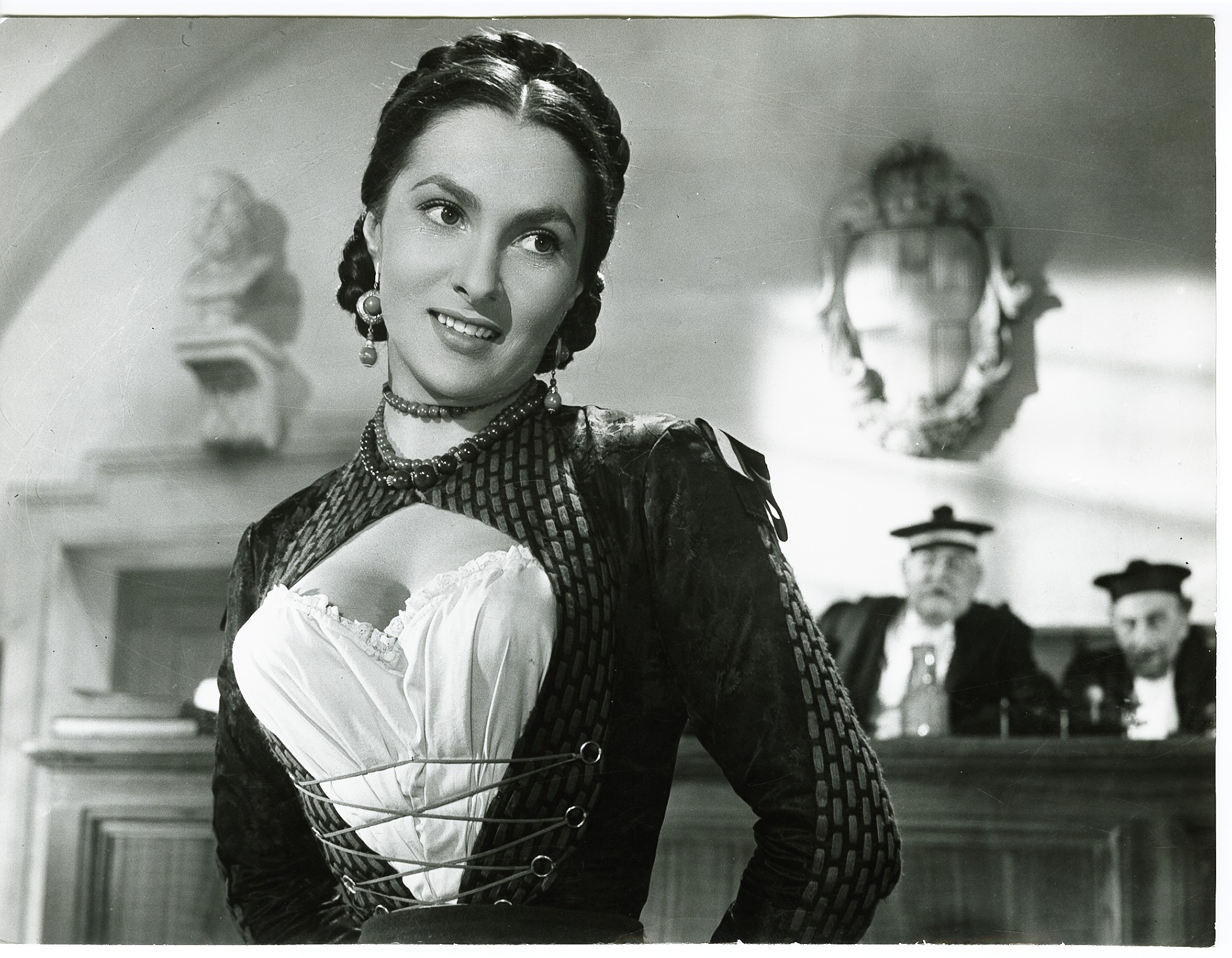 Photo Gina Lollobrigida in a scene from Altri tempi a 1952 film directed by Alessandro Blasetti 1952 Touring Club Italiano 04 1606