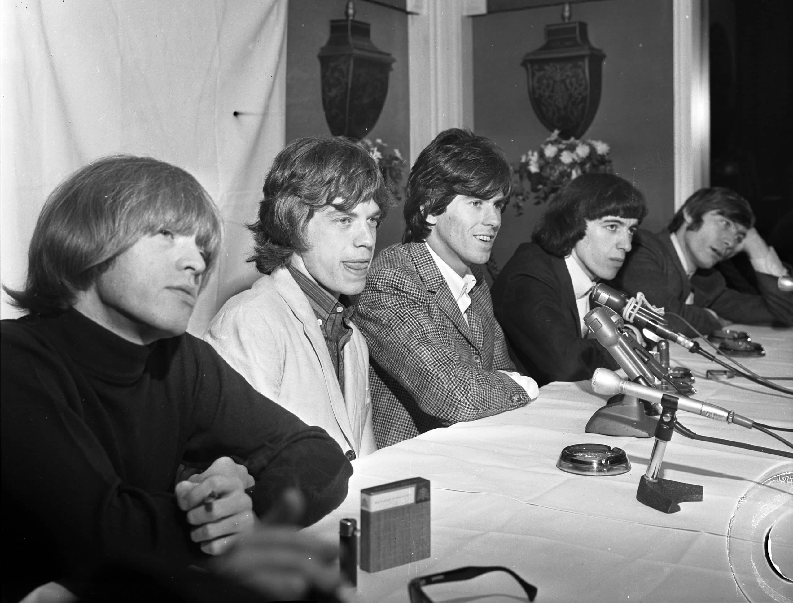 Rolling Stones in Beverly Hills 1965 scaled