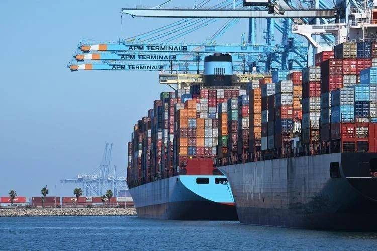 Dazi Usa, Trump: “Niente tariffe su oro”. Cnbc: “Proroga di 90 giorni a tregua con Cina”