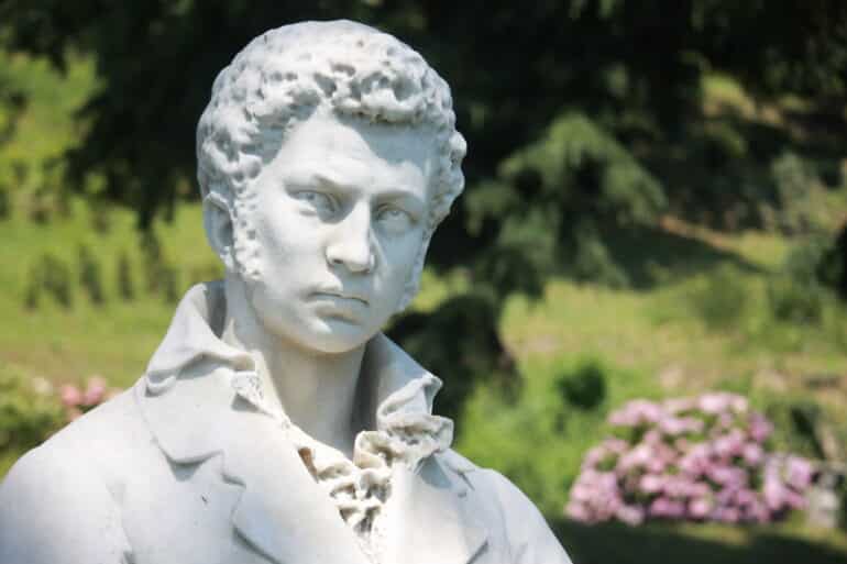 Busto Ugo Foscolo Villa del Grumello 3
