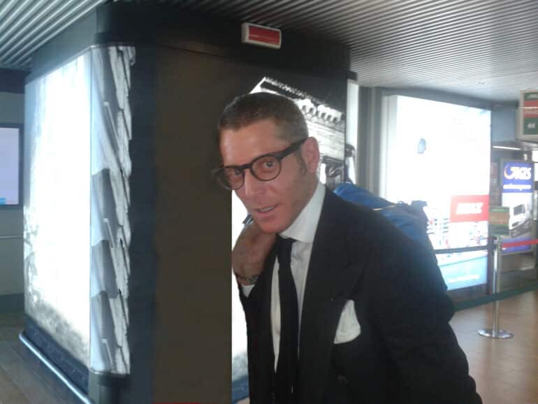 Lapo Elkann Roma retouched to remove Palazzi Samantha 25 01 2014