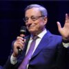 Ue, Draghi: “Sotto attacco principi su cui si fonda, futuro deve essere federalismo”