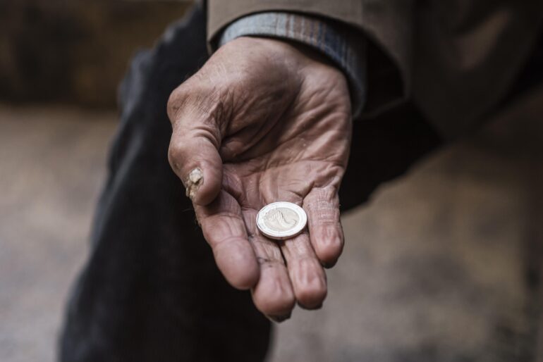 povertà assoluta