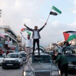 ftg ipa52244299 siria festeggiamenti caduta assad