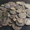 Il tesoro romano scoperto in Francia, decine di migliaia di monete di 1800 anni fa
