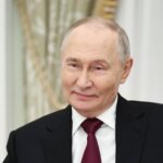 putin sorrisetto afp