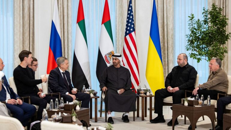 Ucraina Russia e Usa al tavolo negli Emirati pace vicina resta il nodo dei territori