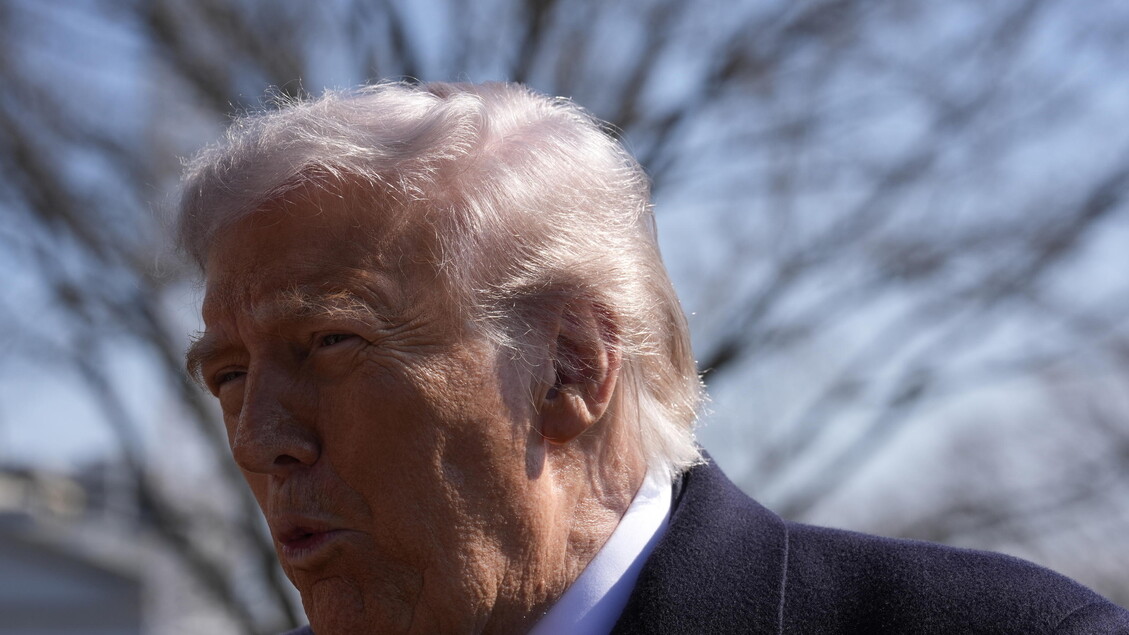 Trump sarcastico, ‘Iran mi chiederà chi voglio al posto di Khamenei’