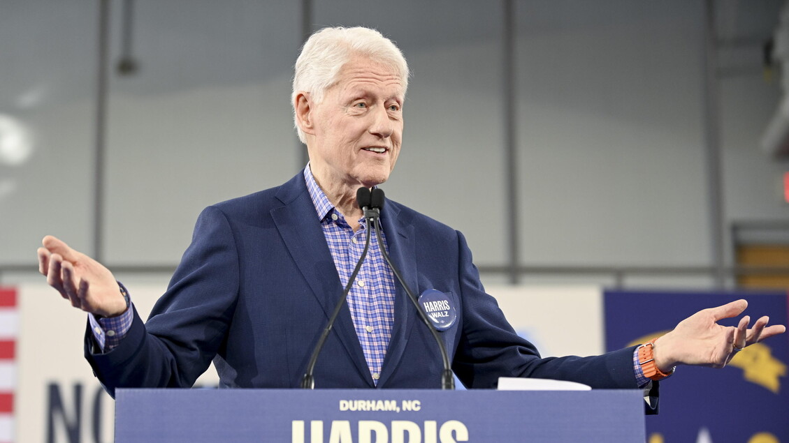 ‘Bill Clinton, Trump mi parlò della sua rottura con Epstein nel 2000’