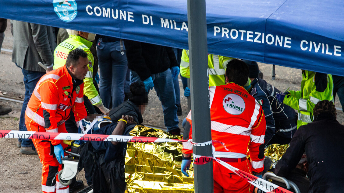 Il conducente del tram deragliato a Milano: ‘Mi sono sentito male’