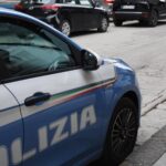 automobile polizia ipa accoltellato