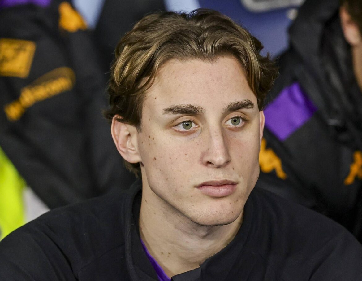 Edoardo Bove torna in campo, esordio con il Watford a poco più di un anno da malore