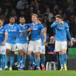 il napoli esulta dopo il gol di hojlund contro il chelsea