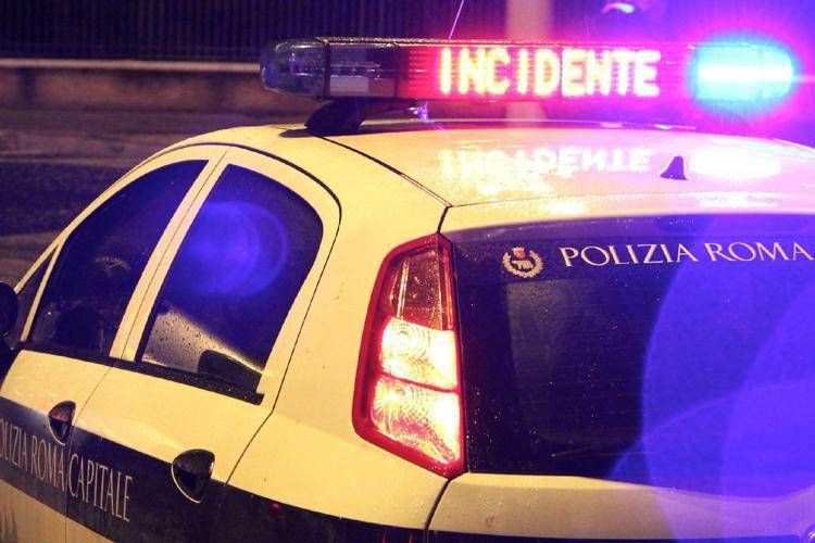 polizia municipale roma incidente fg