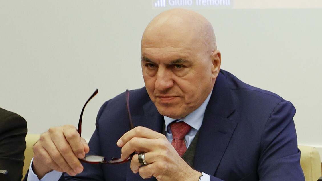 Crosetto, ‘valutiamo aiuto rapido ai Paesi del Golfo, con decreto o altro’