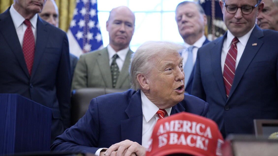 Trump, ‘non sono contento della Gran Bretagna sull’Iran’