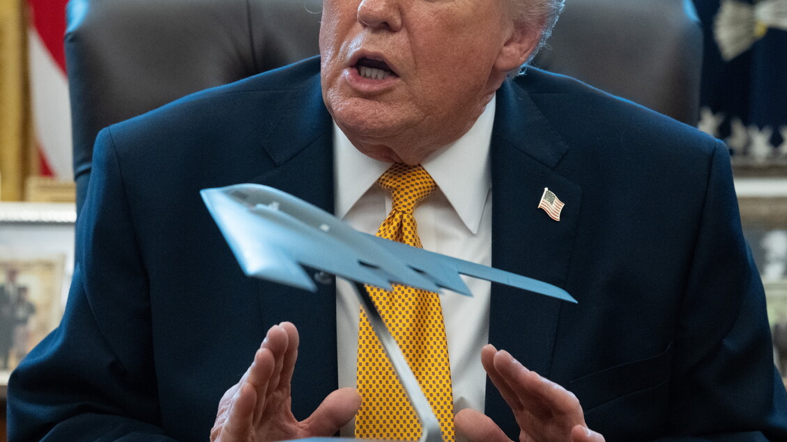 Media: ‘Trump valuta l’invio di migliaia di soldati in Medio Oriente’