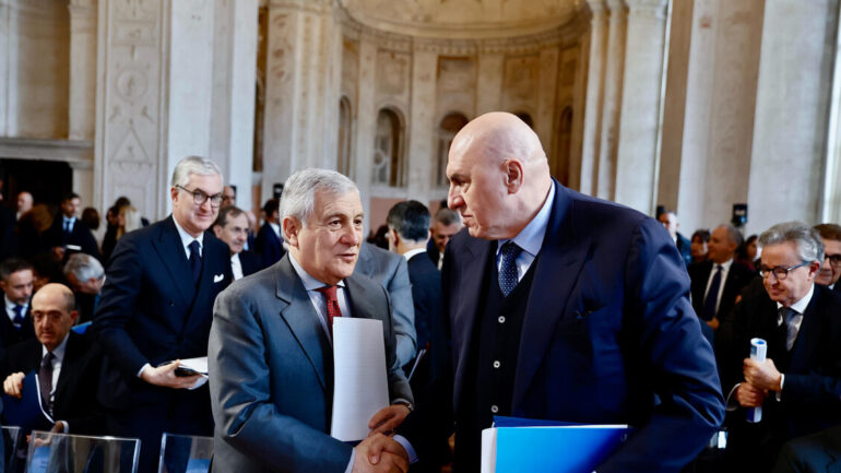 dbe08b0e09bf8fdcea7b166e42be4f61