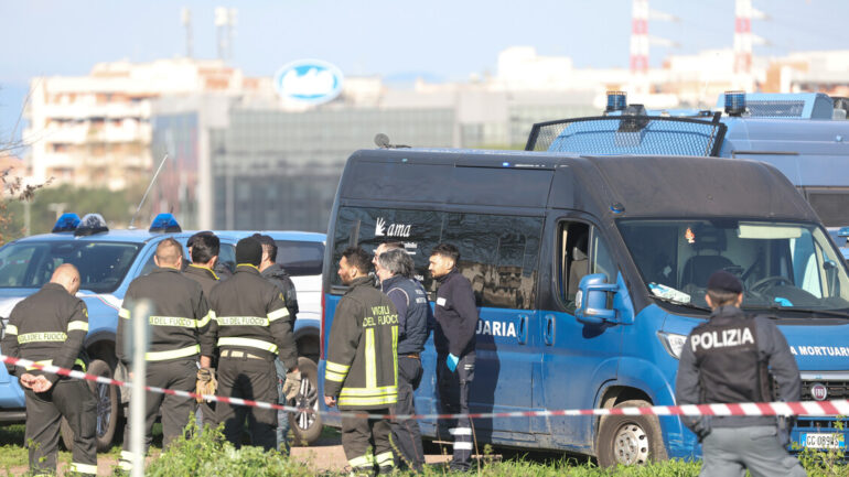 efb1464d2445f070146559368725cca0