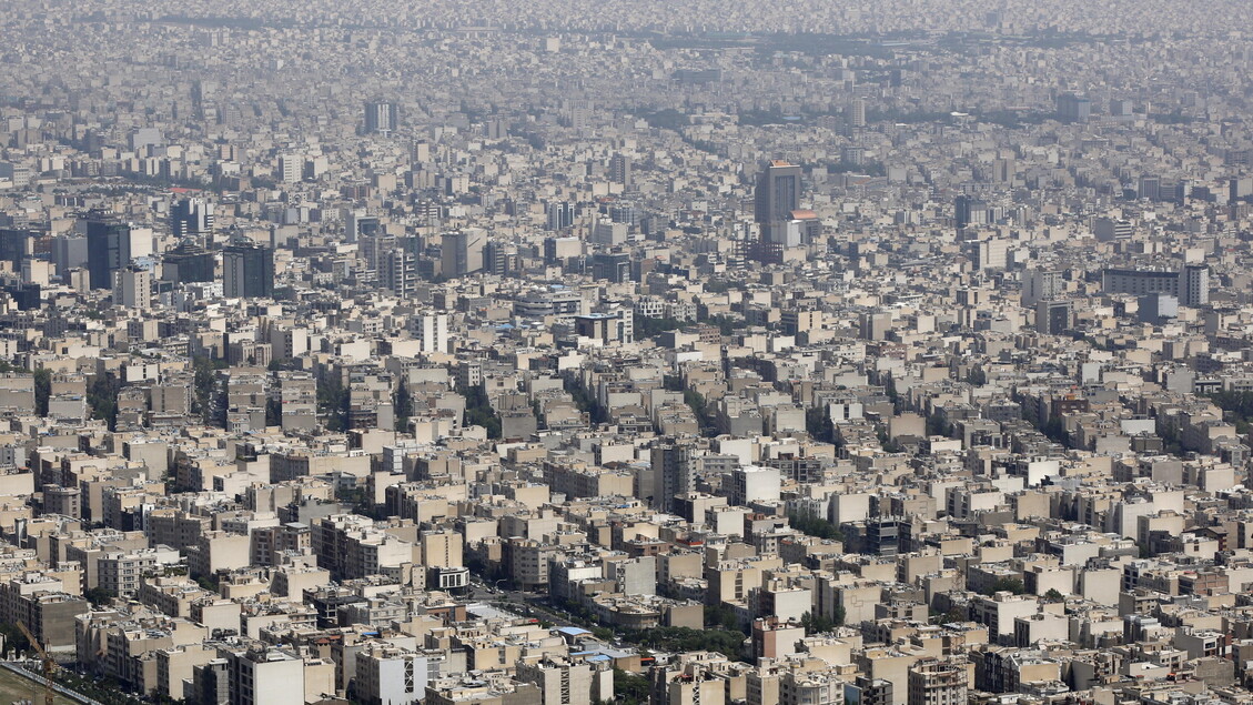 Idf, nella notte colpito il quartier generale degli ayatollah a Teheran