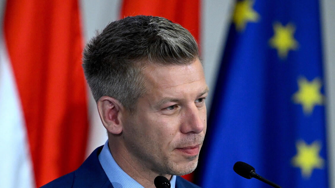 Magyar rompe il tabù degli archivi segreti dell’era comunista, ‘li apriremo’