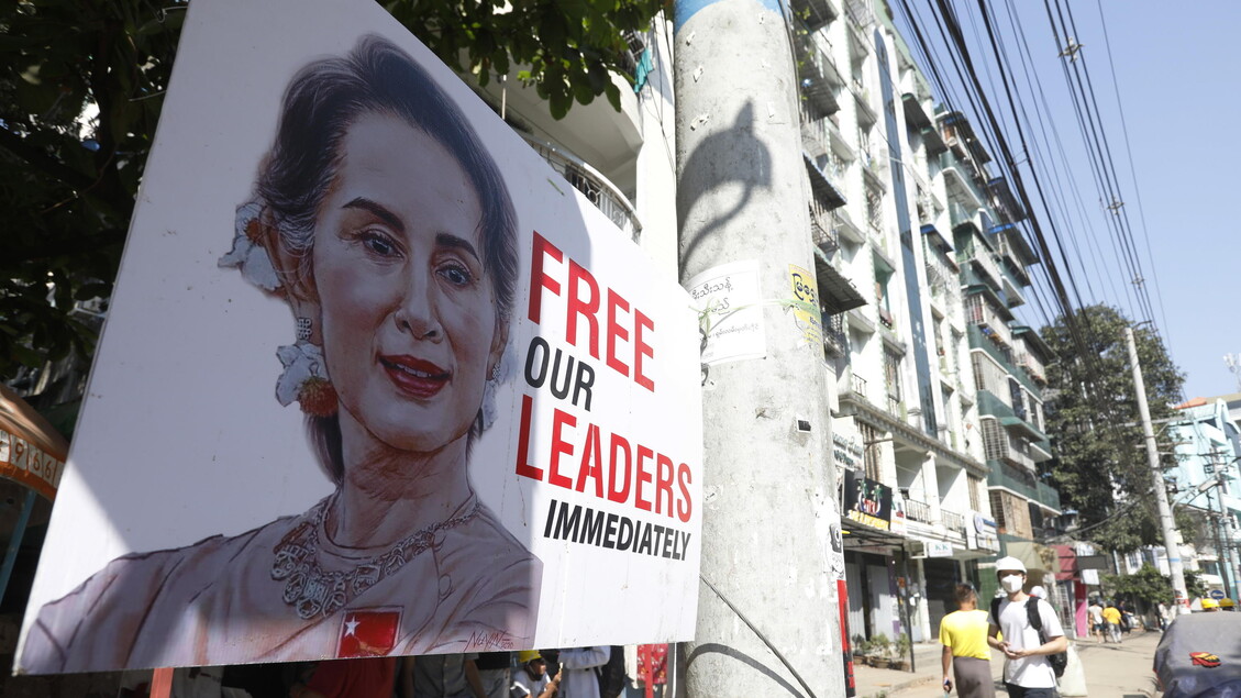 ‘Aung San Suu Kyi andrà ai domiciliari’