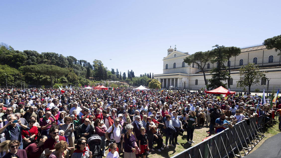 Colpi di pistola a Roma contro due iscritti all’Anpi, feriti