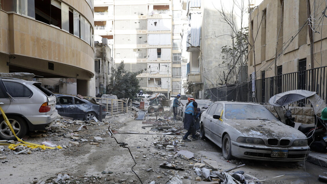 ‘Beirut travolta dai raid, vittime per le strade e panico’