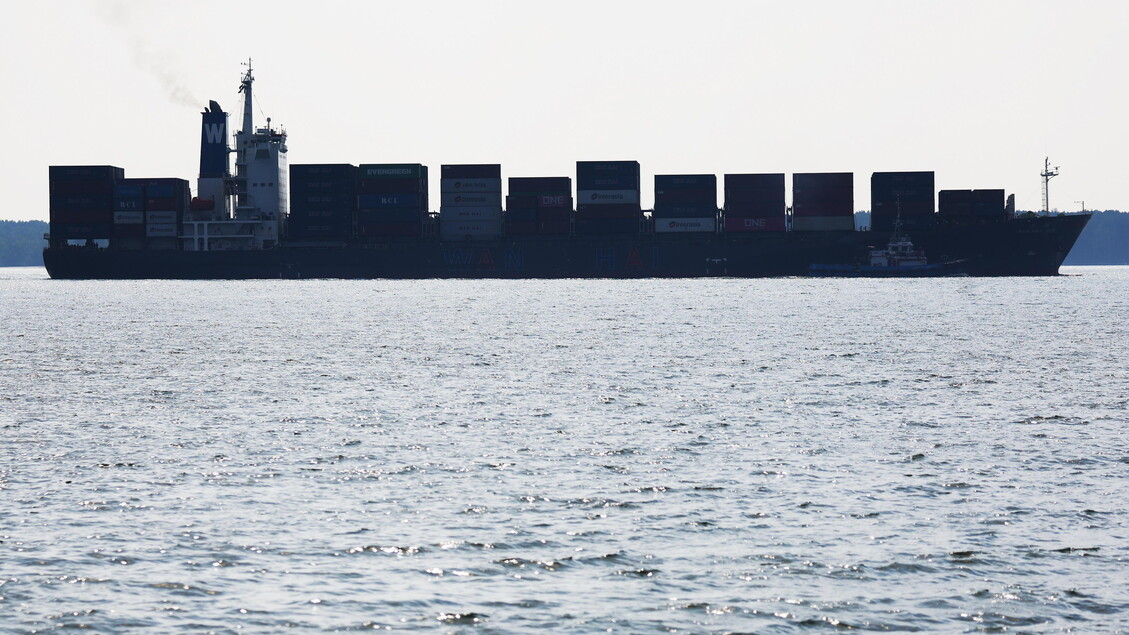 Iran, ‘ricevuti i primi introiti dai pedaggi imposti sullo Stretto di Hormuz’