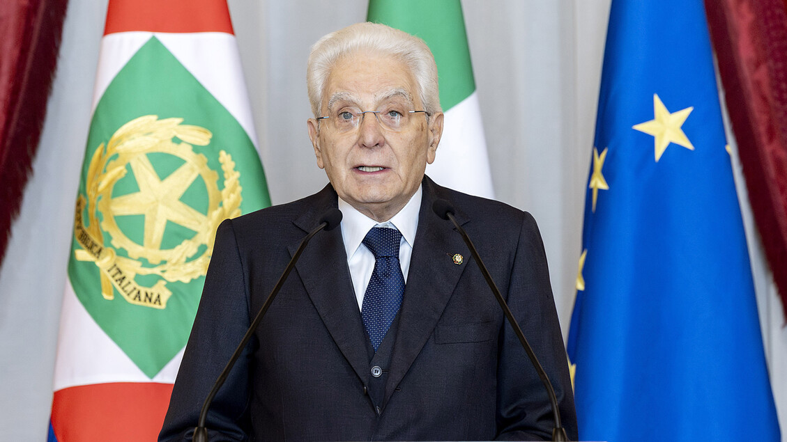 25 aprile:Mattarella all’Altare della Patria rende omaggio ai caduti