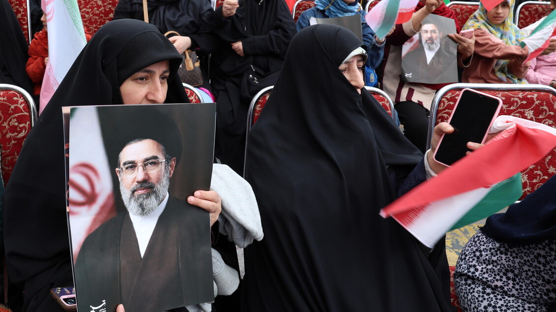 Nuovo messaggio di Khamenei, ‘crimini e uccisioni non ci scalfiranno’