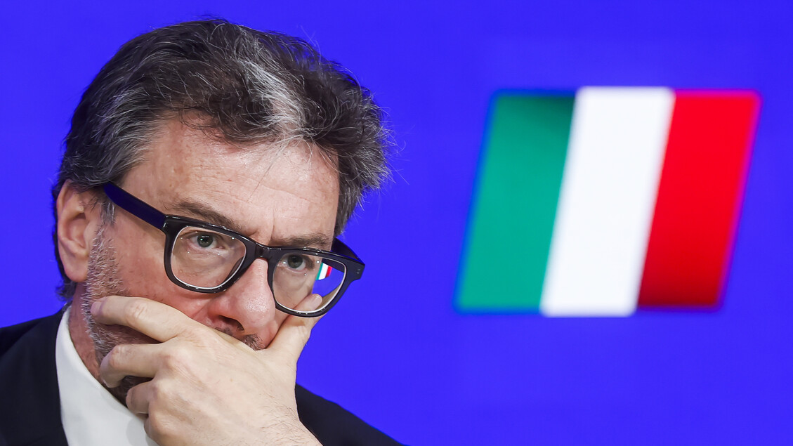 Giorgetti, abbiamo ridotto deficit senza manovre restrittive, con responsabilità