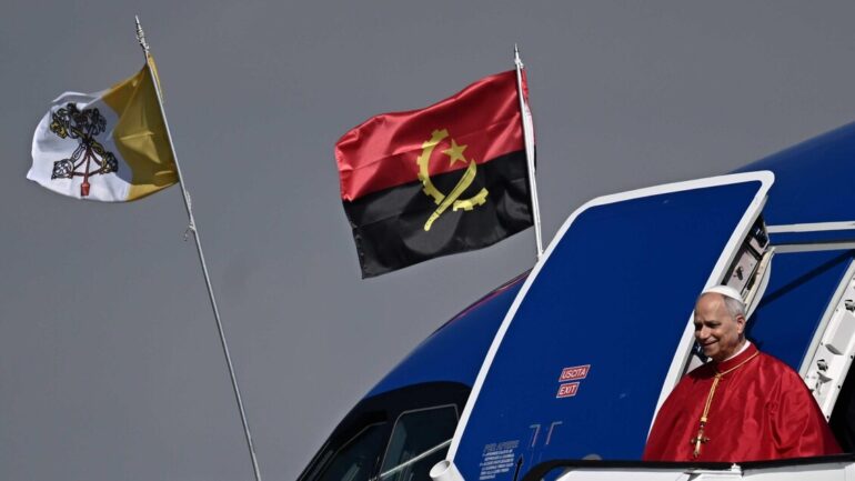 9477d6ad2cd2ad19cec04776fd26bc52