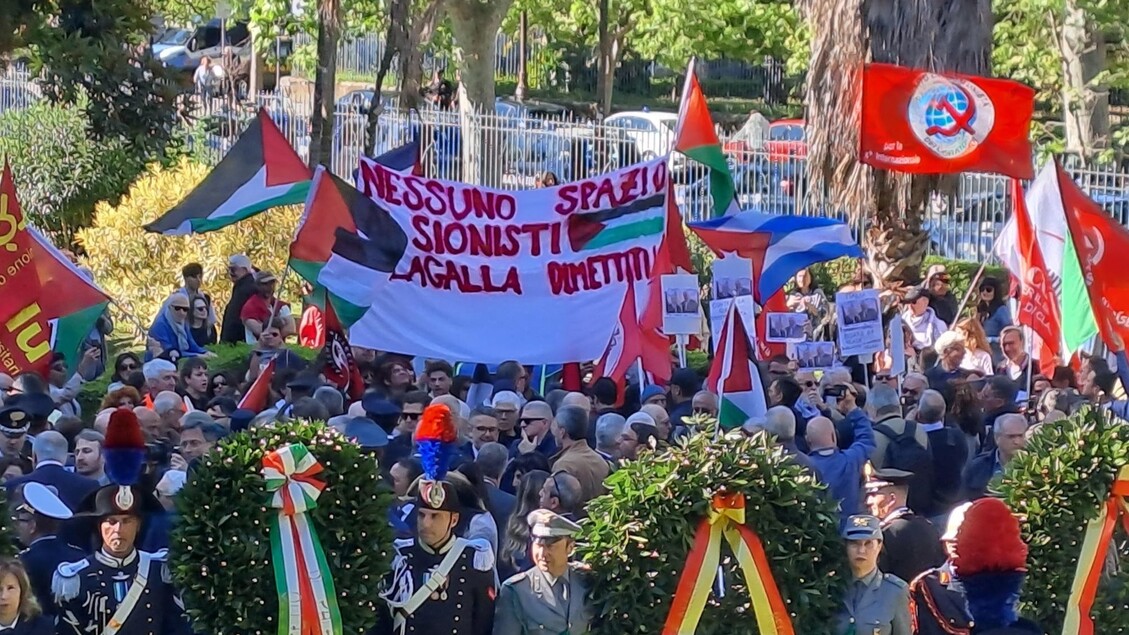 ‘Fuori Lagalla e sionisti dal 25 aprile’, sindaco contestato a Palermo