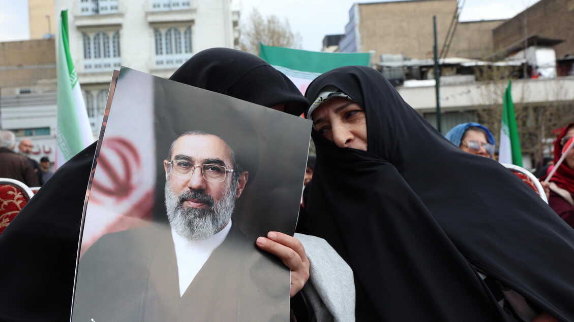 L’Iran minaccia gli Usa, ‘aspettiamo le vostre forze di terra per massacrarvi’