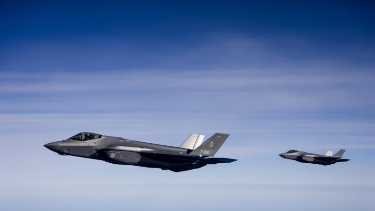 c04caa982fa0383eed8219248029b502