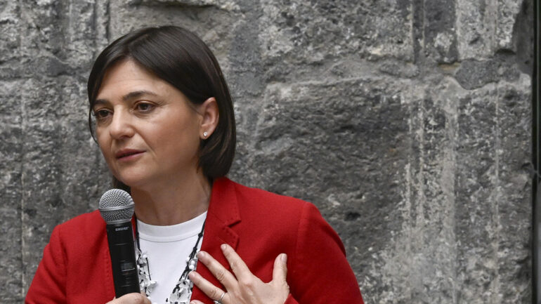 f08406f4880670107331820db7db030d