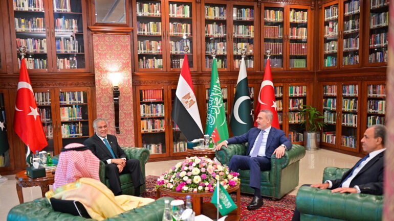 f5613558e294c6d4ac8d8d9f72530e58