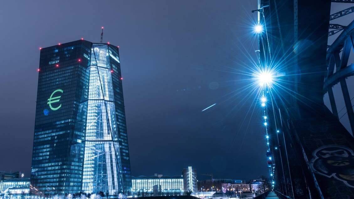 Bce, accordo sugli standard tecnici per l’euro digitale, sfida alle card Usa