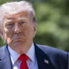 Trump, Iran sarà spazzato via se attacca le navi Usa