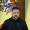 Zelensky, ‘cinico attaccarci nei giorni che precedono una tregua di propaganda’