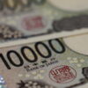 Tokyo torna a sostenere lo yen, spesi 10.000 miliardi di yen sul forex