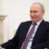 Media ucraini, ‘chi incontra Putin deve consegnare anche gli orologi’
