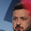 Zelensky, barbarie russa sul monastero di Kiev, attacco a comunità cristiana