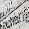 Borsa: Europa oscilla, bene titoli energia