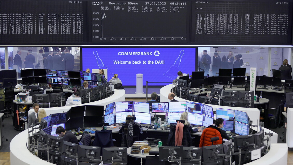 Borsa: l’Europa ai massimi nel giorno di Space X, punta sulla fine della guerra