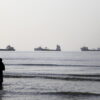 Iran chiude Hormuz, ‘raid di Israele in Libano violano accordo’