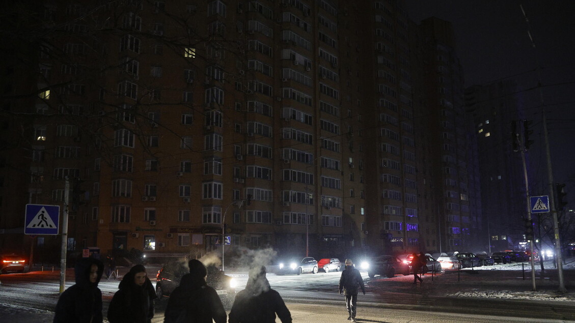 Attacco missilistico su Kiev, udite esplosioni in città