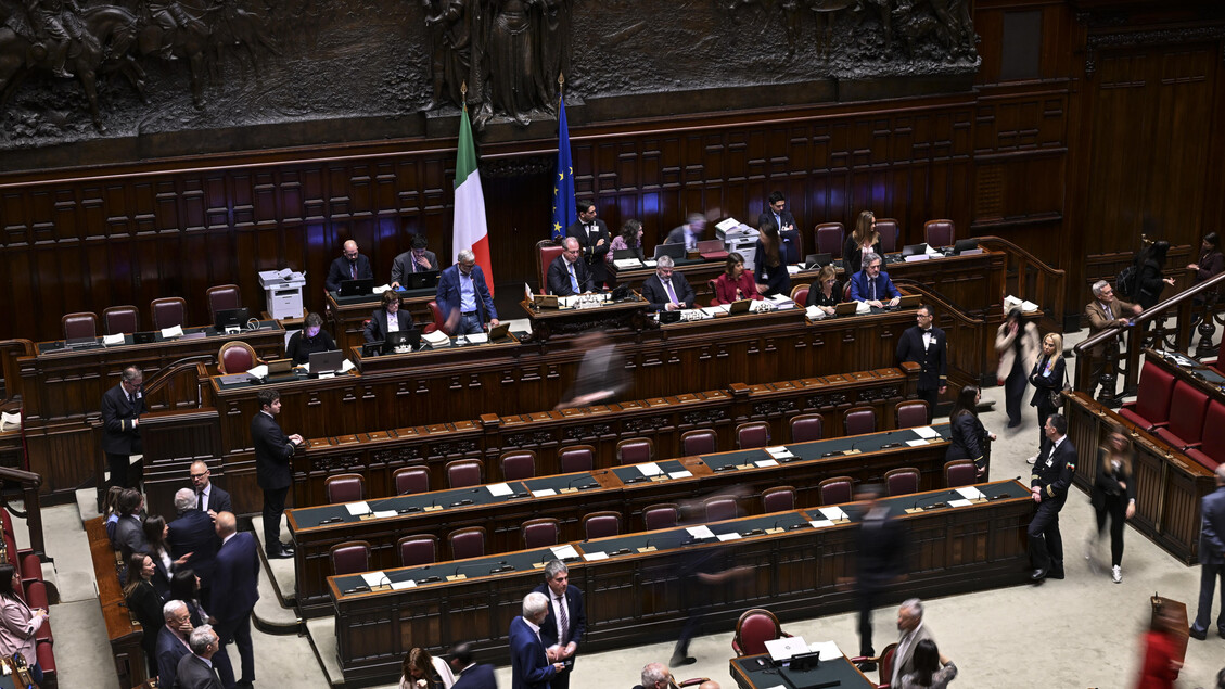 Nome del premier indicato nei programmi, passa l’emendamento